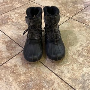 Baretrap girls dress/snow boots